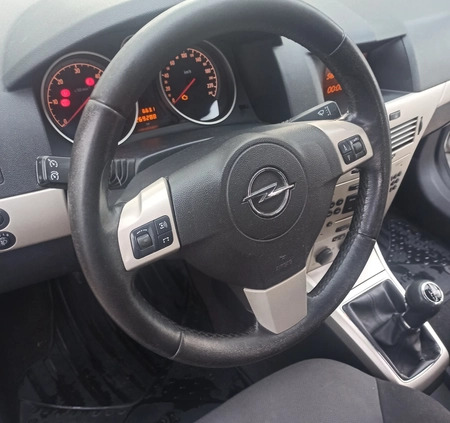 Opel Astra cena 6000 przebieg: 269288, rok produkcji 2008 z Kraków małe 301